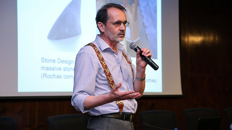 Peter Becker ministra palestra na Universidade de Fortaleza em 2018 (Foto: Ares Soares)