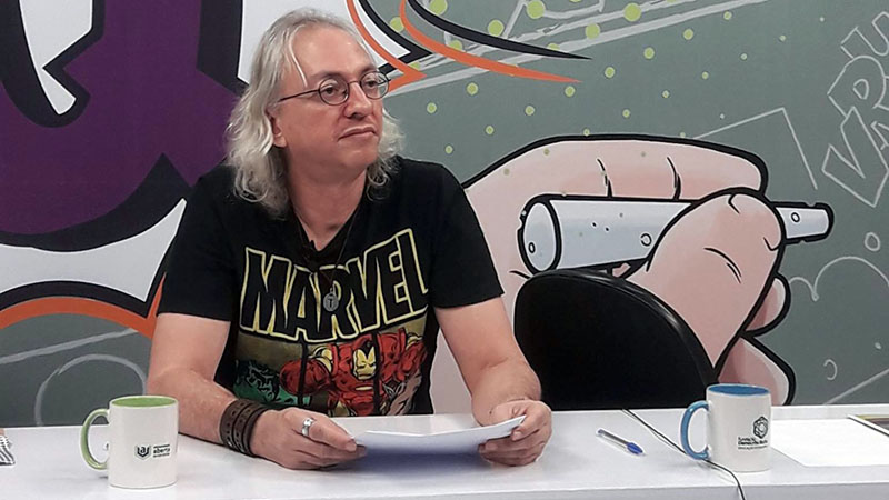 O escritor, jornalista, quadrinista e produtor cultural Raymundo Netto é o convidado para a abertura do Colóquio (Foto: Divulgação)