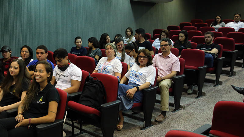 O objetivo é proporcionar aos alunos e professores um momento de socialização, recepcionando os alunos ingressantes (Foto: Ares Soares)