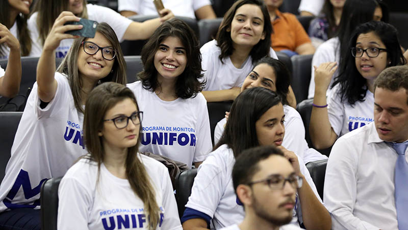 Um passo importante para aqueles que querem se iniciar na pesquisa científica ou sonha em entrar na sala de aula como professor é engajar-se no Programa de Monitoria Institucional que a Universidade oferece nas diversas disciplinas dos cursos (Foto: Ares Soares)