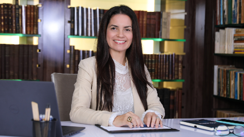 A professora do programa de pós-graduação da Universidade de Fortaleza Lilia Sales participará da palestra “Comunicação não violenta e as técnicas de gestão consensual de conflitos” (Foto: Ares Soares)