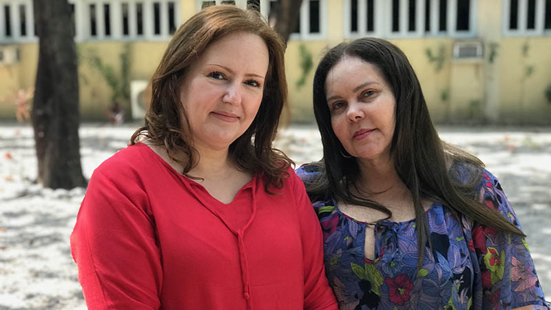 Sabrina Matos e Leônia Teixeira, professoras de Psicologia da Universidade de Fortaleza.  Foto: Ares Soares.
