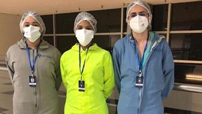 As fisioterapeutas Ingrid Sá e Betina Santos e a enfermeira Rebeca Bandeira capacitaram profissionais da saúde no Amazonas. (Foto: Acervo pessoal/reprodução)