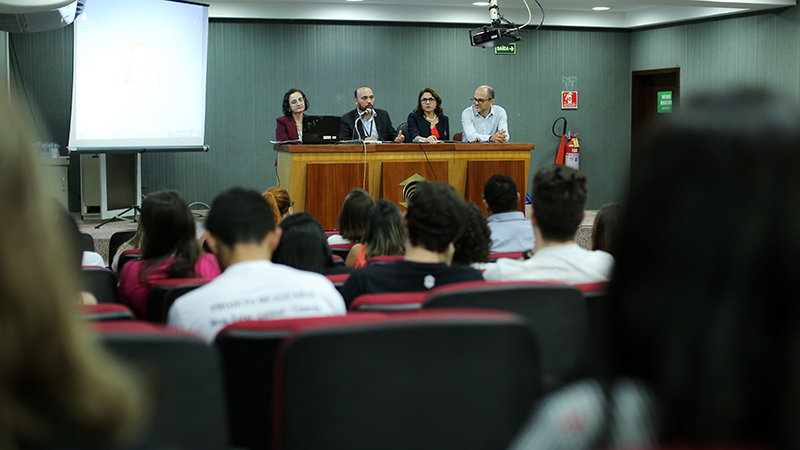 O evento contou com a participação do pesquisador da FioCruz no RJ, Dr. Carlos Muller (Foto: Ares Soares)