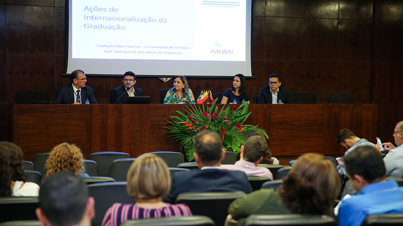 O evento ocorreu nos dias 8 e 9 de novembro e foi aberto pelo professor José Guido Corrêa de Araújo, Coordenador da Regional Nordeste da FAUBAI. Foto: Ares Soares.