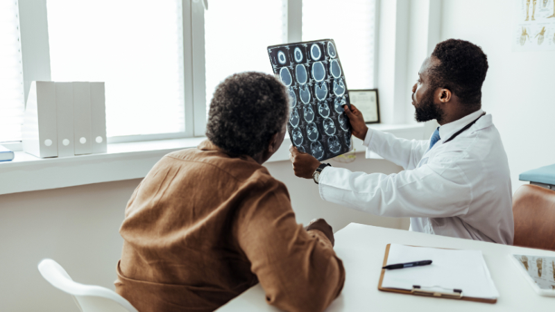 O aplicativo ReaV funciona na função Android, para os discentes, e Web Administrativo, para acompanhamento dos professores (Ilustração: Getty Images)