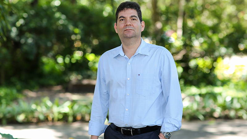 Fernando Viana, coordenador do Programa de Pós-graduação em Administração de Empresas da Unifor (Foto: Ares Soares)
