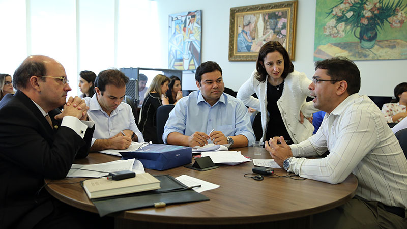 Durante o curso, os alunos terão aulas com professores de referência nacional e internacional (Foto: Ares Soares)