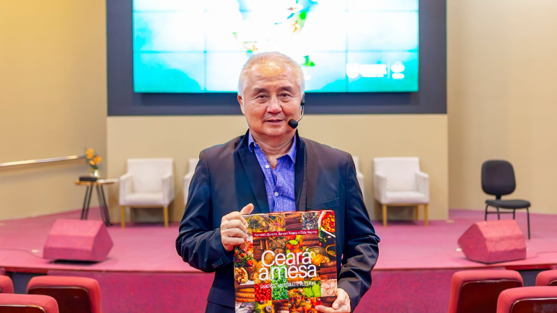 O livro apresenta narrativas sobre a cozinha cearense, as experimentações independentes, as receitas autorais, a busca pela qualificação e os insumos locais de qualidade (Foto: Divulgação)