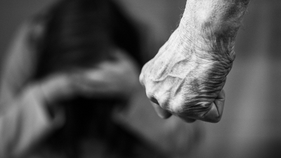 De acordo com dados da Secretaria da Segurança Pública e Defesa Social (SSPDS), o Ceará registrou 7.568 casos de violência contra a mulher entre os meses de janeiro a maio de 2022 (Foto: Getty Images)