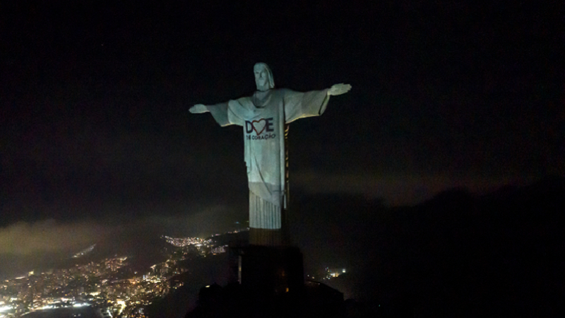 Em 2023, a Doe de Coração conquistou alcance nacional a partir da projeção mapeada no Cristo Redentor (Foto: Today Soluções)