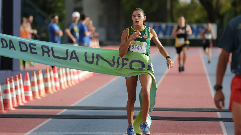 Em sua 28ª edição a Corrida de Rua Unifor, conta com percursos de 800 metros, 5 e 10 quilômetros (Foto: Ares Soares)