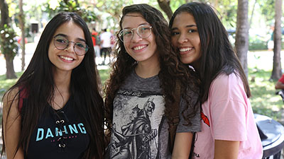 Lígia Vitória, Poleane Silvino e Virgínia Costa. Foto: Unifor.